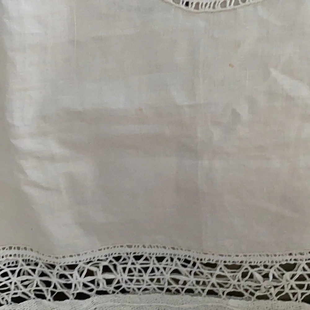 Vintage Cream Linen Tablecloth Heavy Battenberg Lace Inset Scalloped Edge 44x46